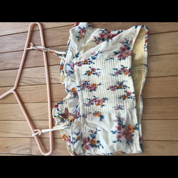 *SALE* American eagle crop top - Picture 2 of 2